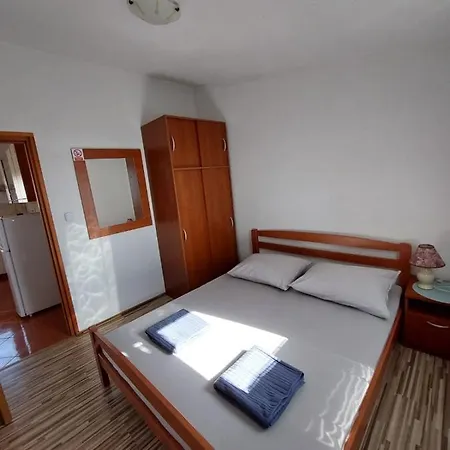Apartmani Oreskovic Kustici Exterior photo