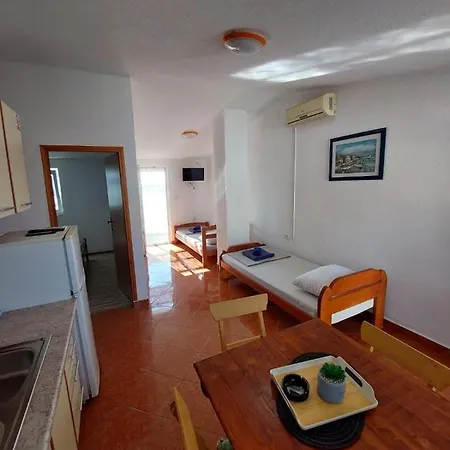 Apartmani Oreskovic Kustici Exterior photo