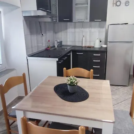 Apartmani Oreskovic Kustici Exterior photo